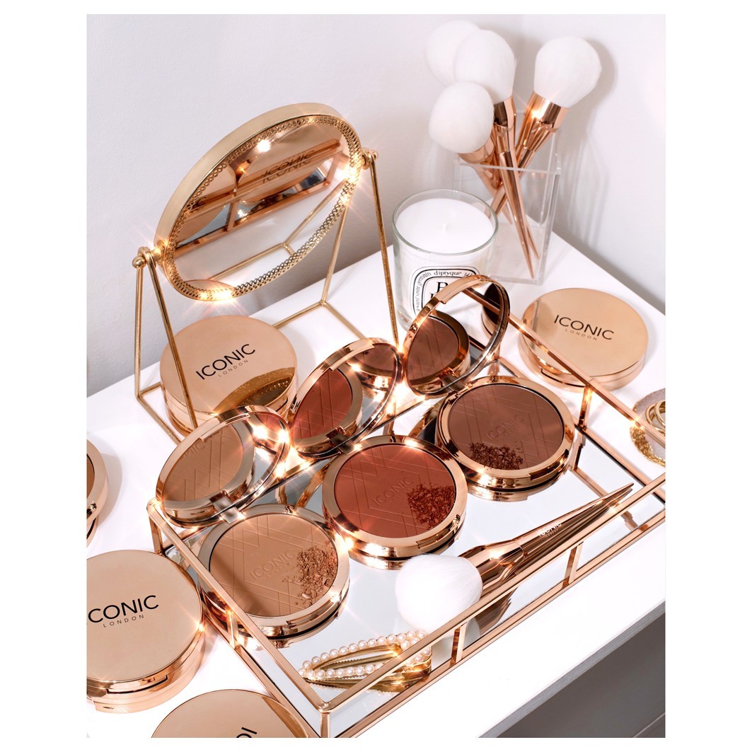ICONIC LONDON Bronzer Ultimate Bronzer pūderis - 16 g