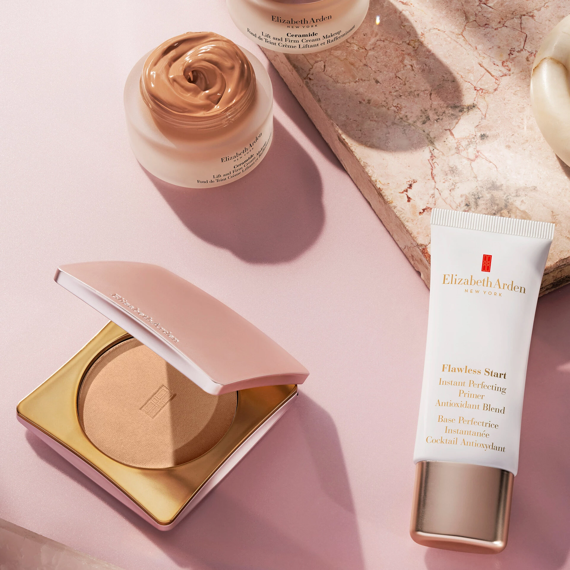 Flawless Finish presētais pūderis bronzas krāsā - Elizabeth Arden