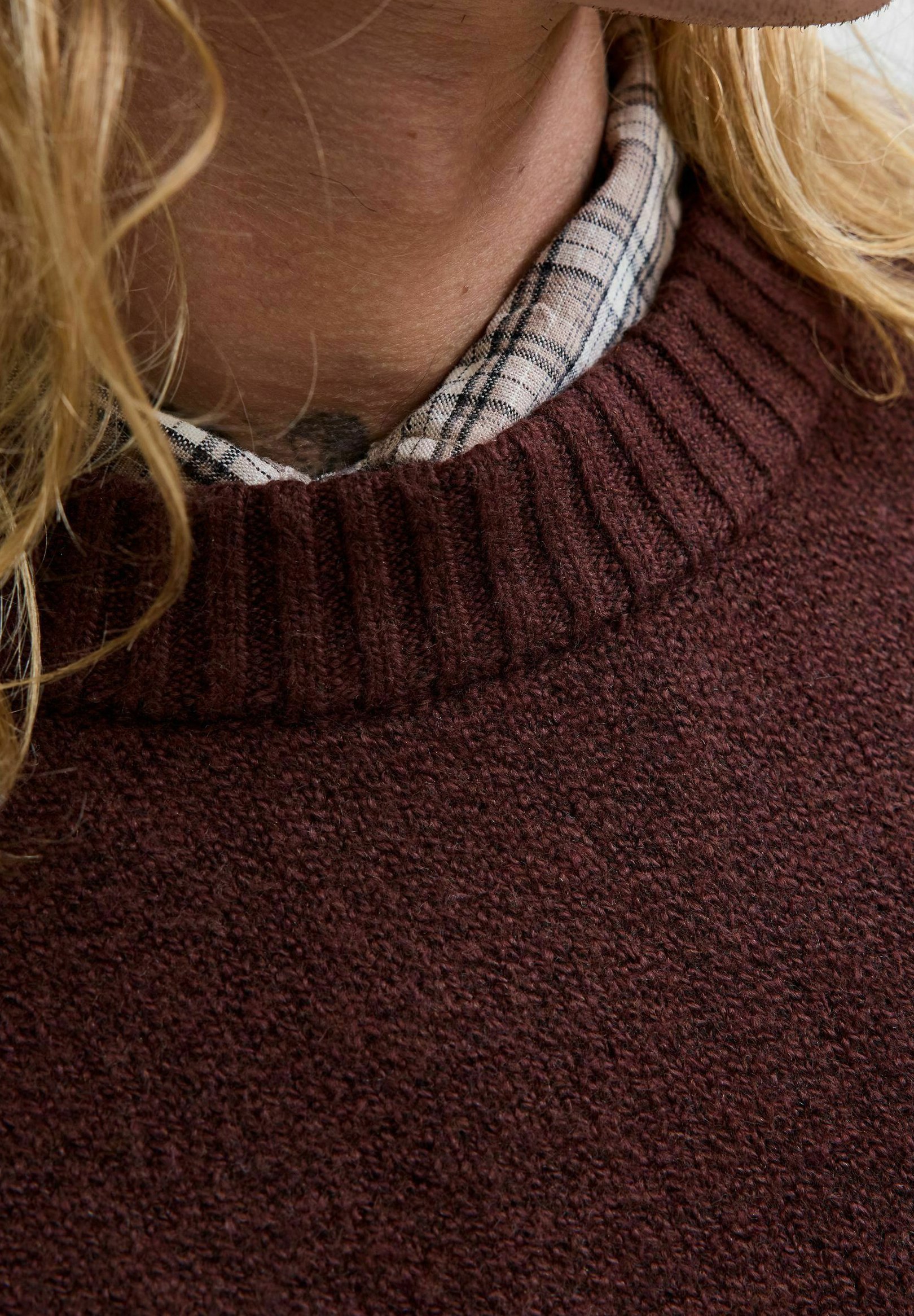 Jack & Jones JORNORREBRO CREW NECK - Megztinis - tamsiai raudonmedžio spalvos