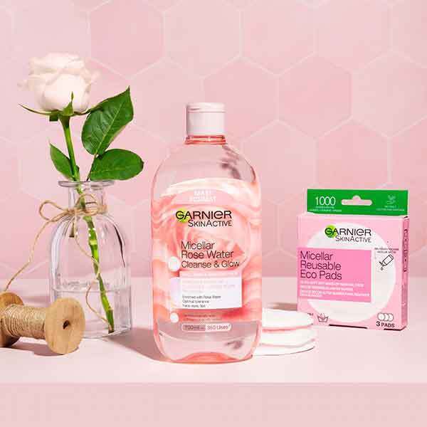 Set detergente illuminante Garnier Micellar Rose and Eco Pads