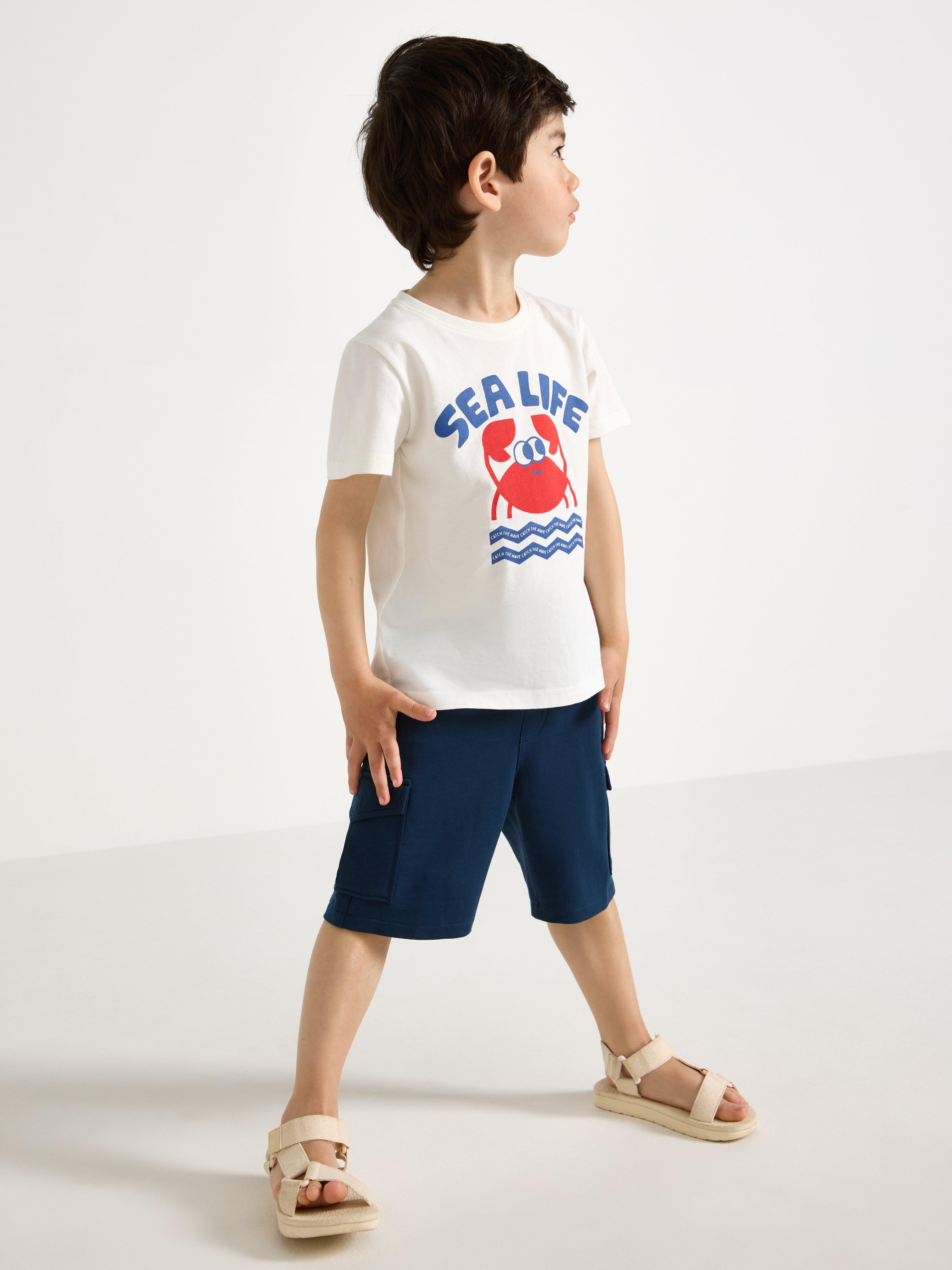 Short cargo bleu foncé