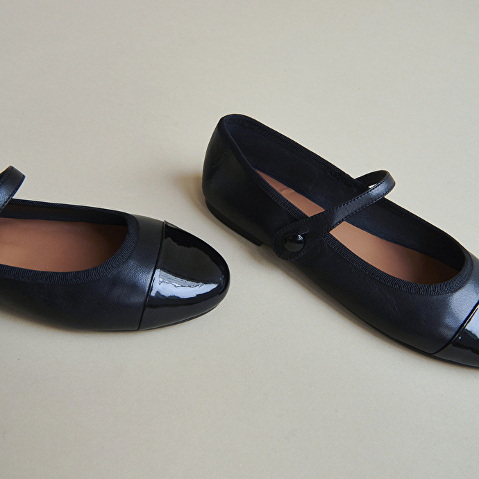 Ballerines à brides  en cuir noir