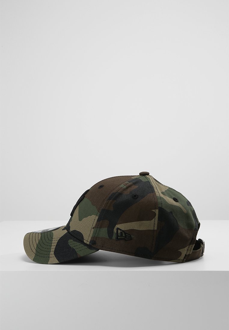 New Era petten