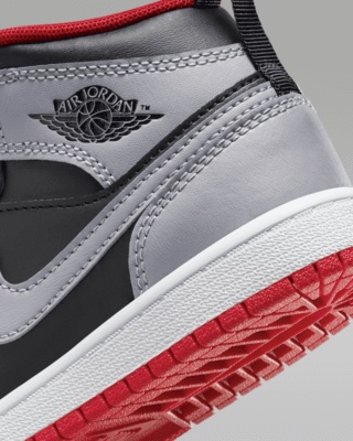 Jordan 1 Mid Younger Kids' Shoes