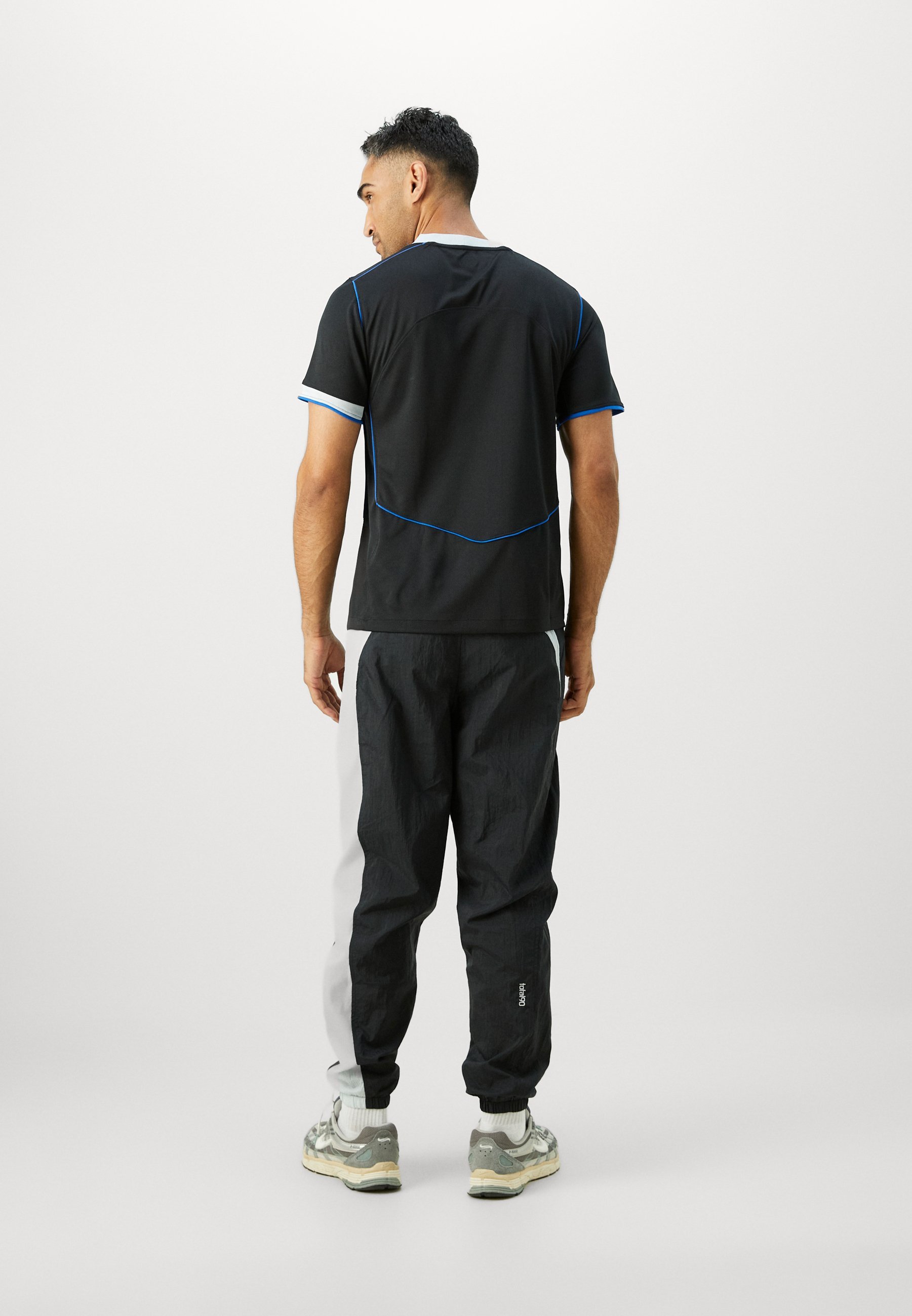 Nike Performance CHELSEA FC DERDE TRACKBROEK - Clubkleding - zwart/veldzilverkleurig