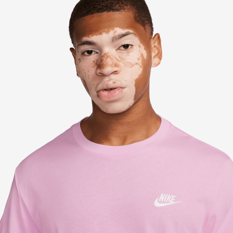 Sportswear Club T-Shirt