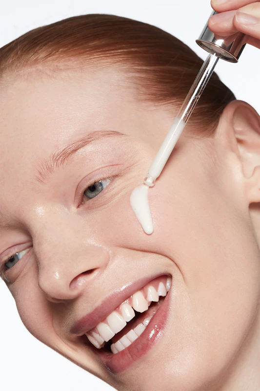 TIRTIR Ampola de Leite Cerâmico, sérum facial hidratante com efeito iluminador.