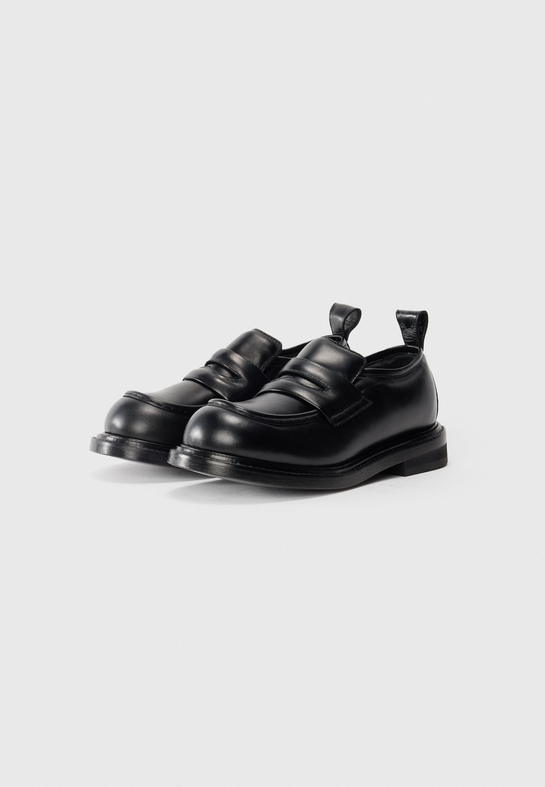 Mocassins MOSCHINO - noirs