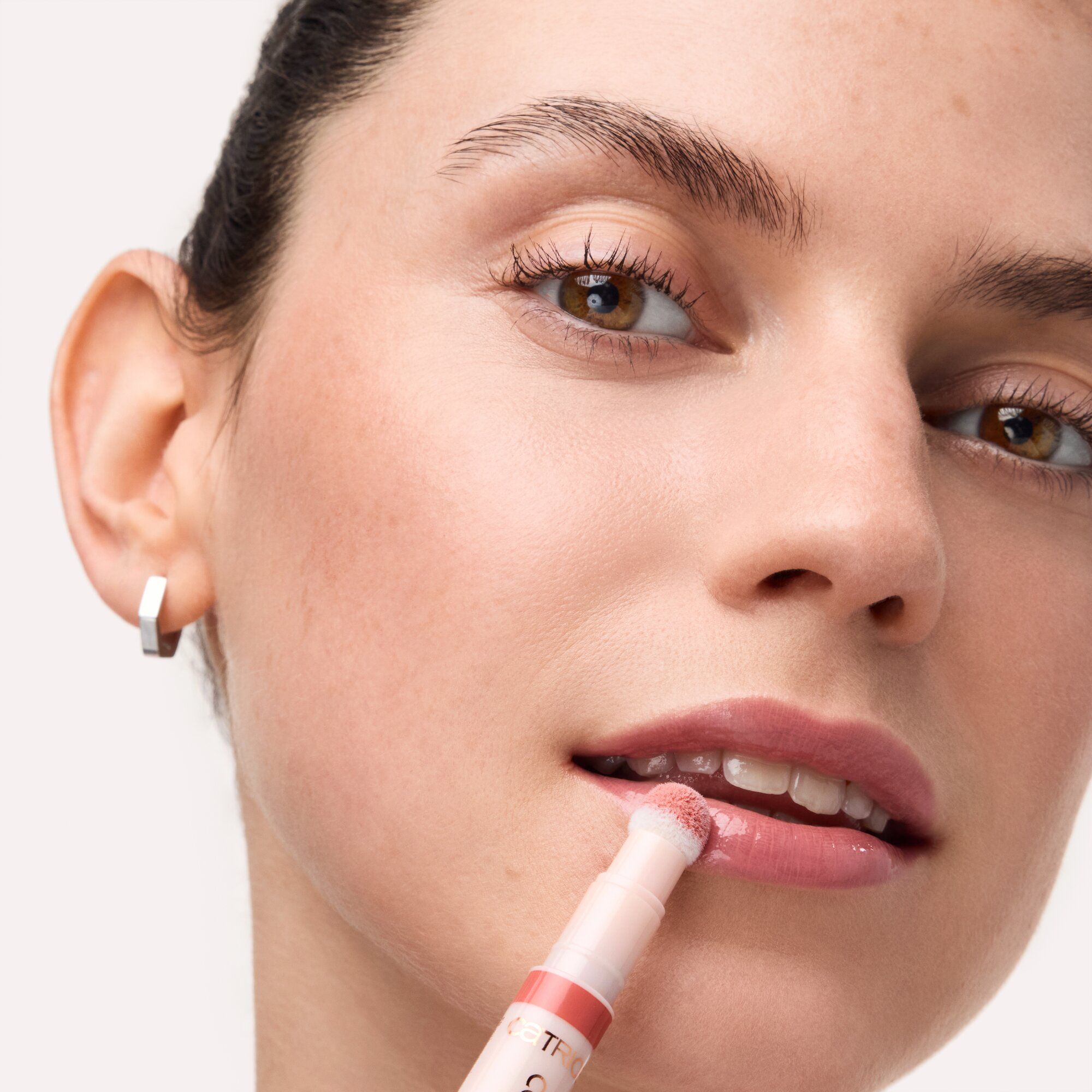 Color Cushion Juicy Lip Oil Lūpu spīdumi un spīdums