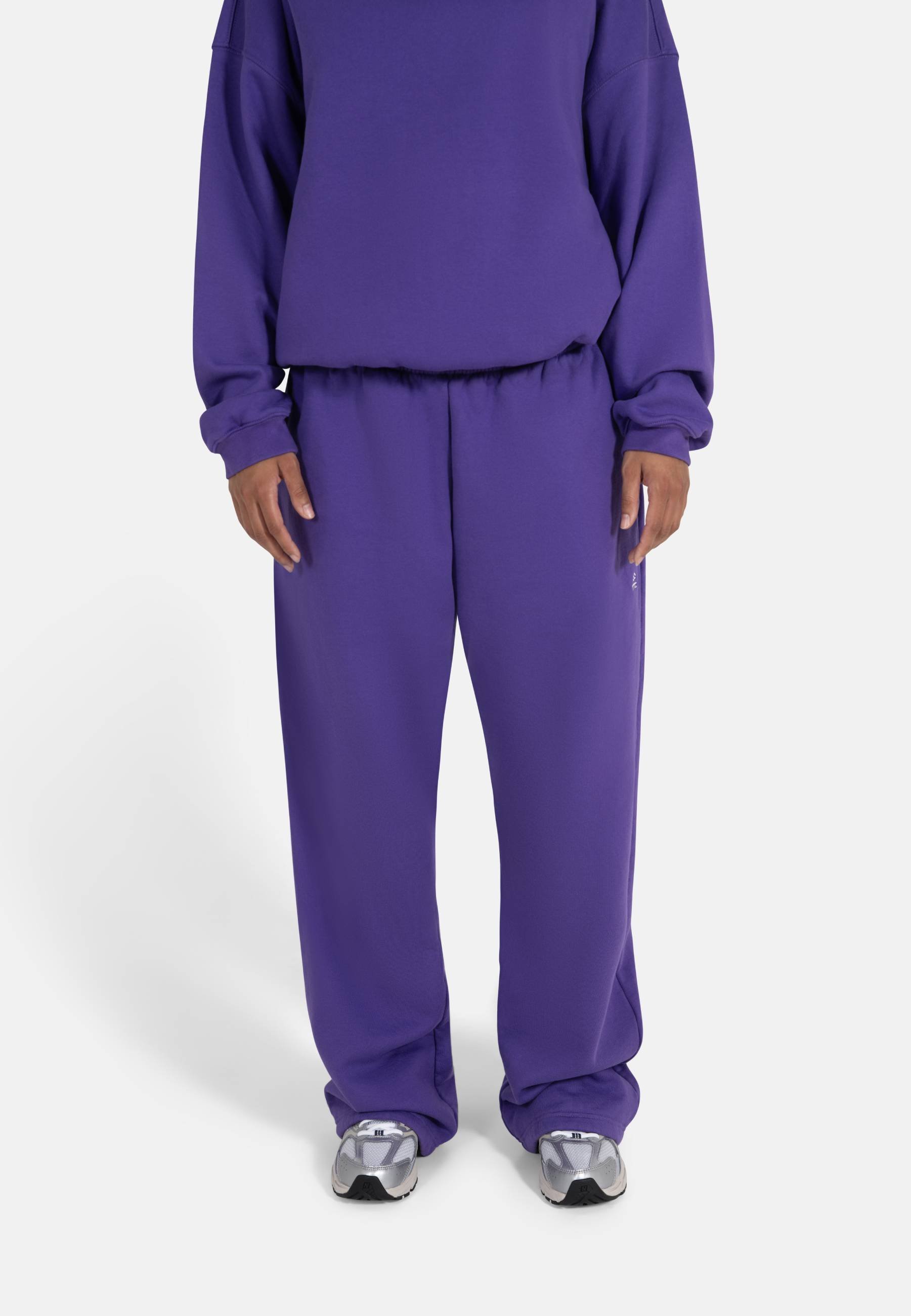 De joggingbroek van The Tracksuit Club