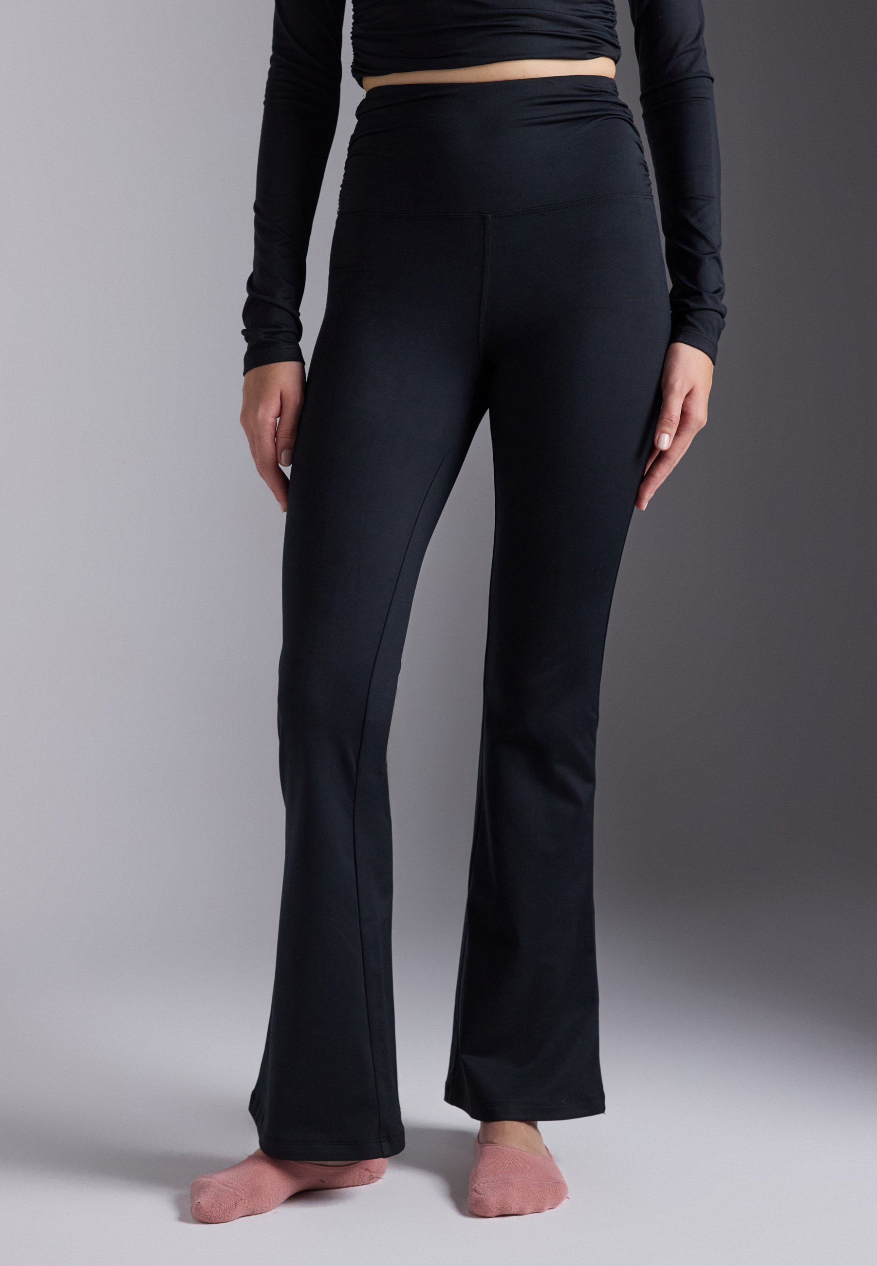 Leggings Even&Odd active a zampa d'elefante a vita alta con arricciature laterali - Leggings - neri