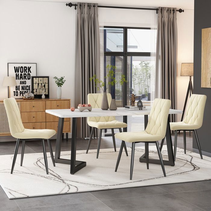 Juego de mesa de comedor de 117 × 68 cm con 4 sillas - Juego moderno de mesa y sillas para cocina/sala de estar - Sillas de terciopelo beige