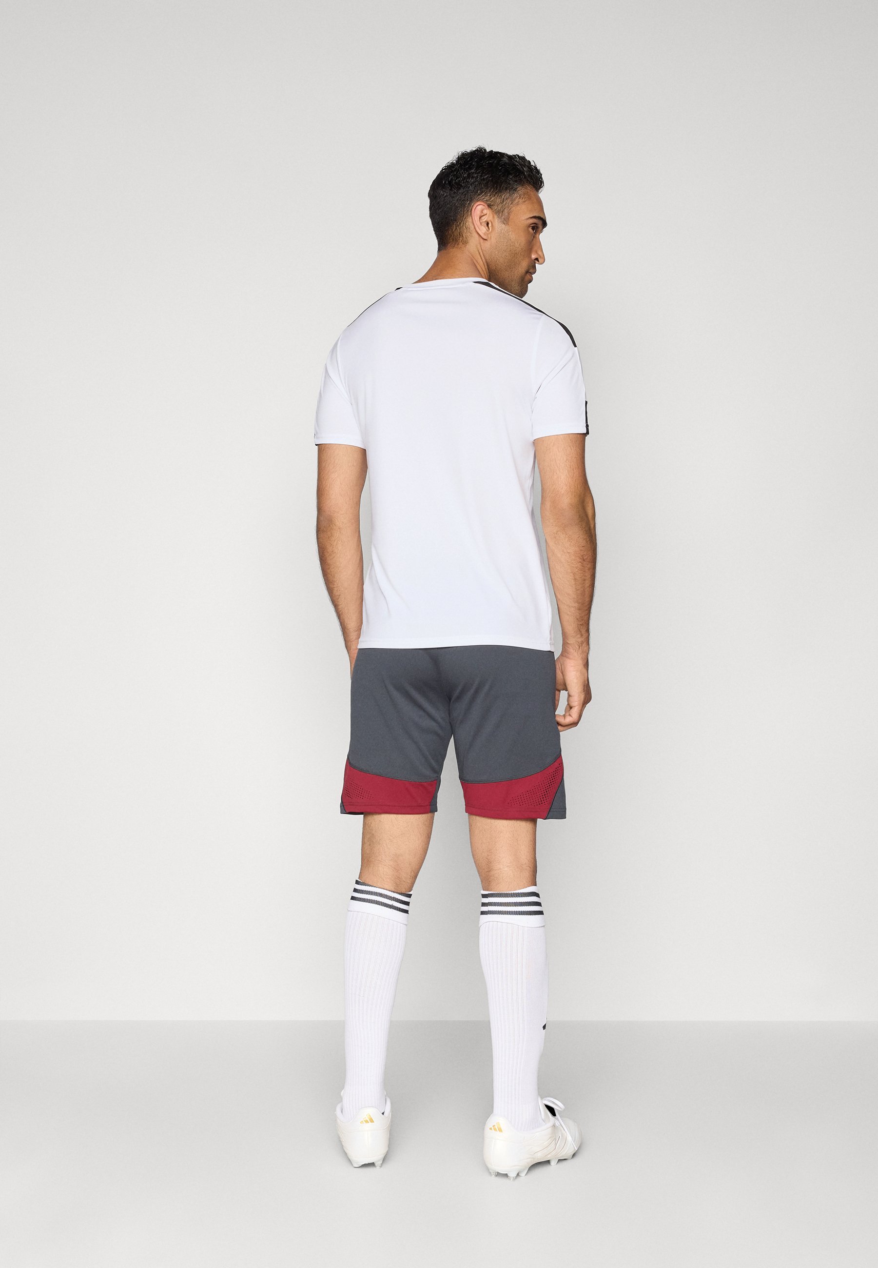 Pantaloncini Adidas Performance ARSENAL FC PRO - Abbigliamento da club - grigio scuro/bordeaux squadra