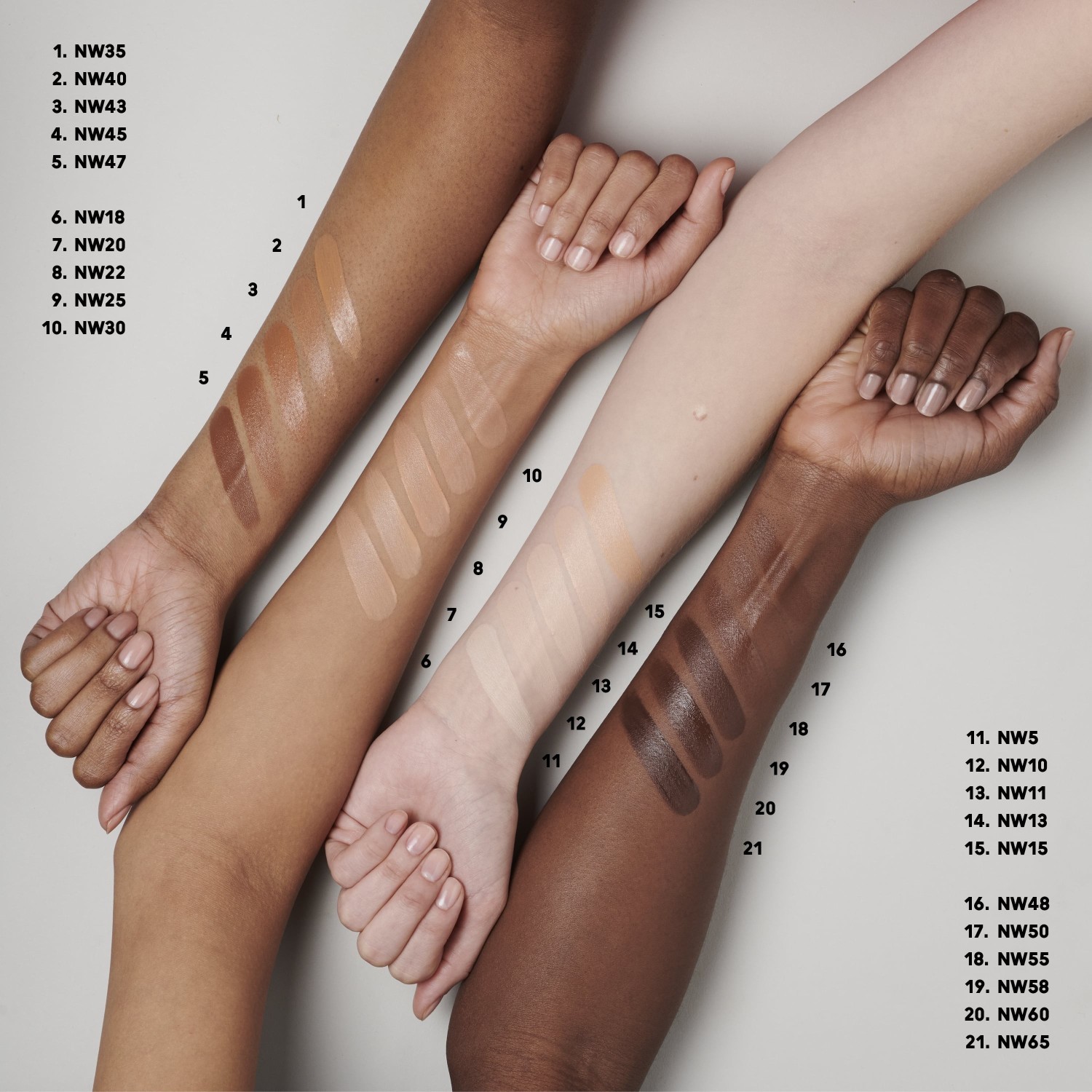 MAC Foundation Studio Radiance seruma tonālais krēms – 30 ml
