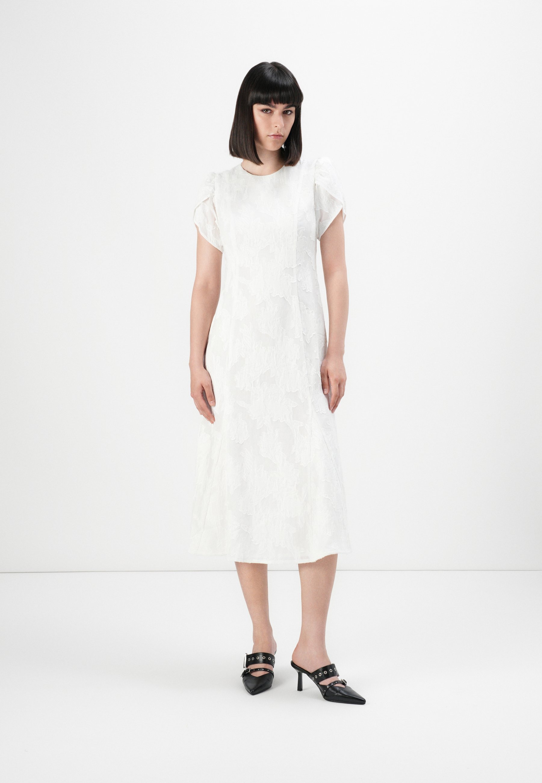 IVY OAK NASRIN - Robe de jour - Blanc neige