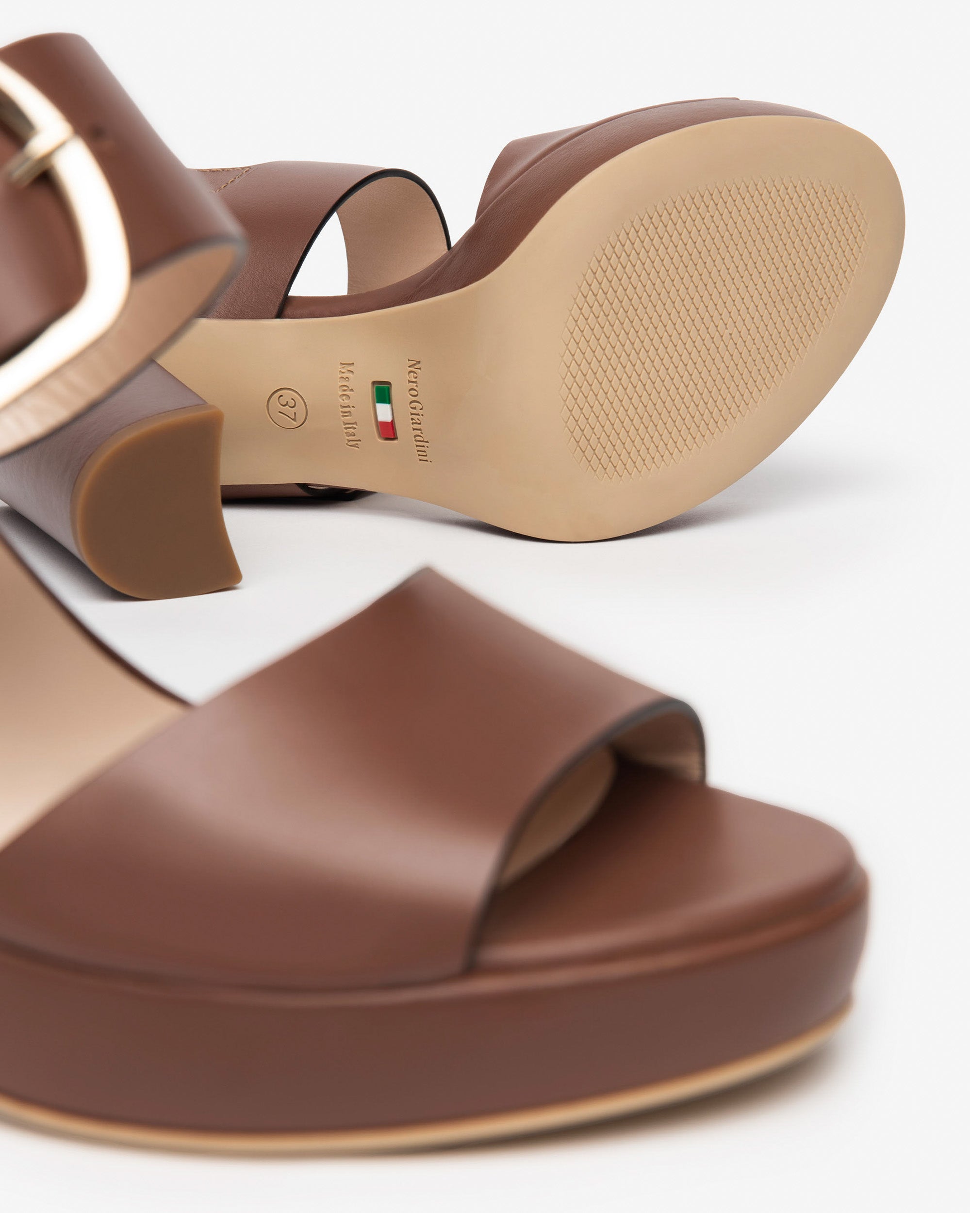  Damen-Ledersandalen