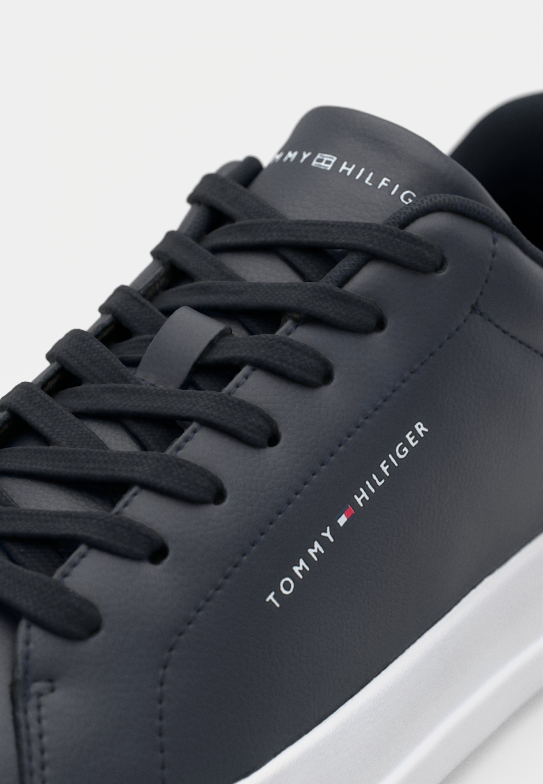 Tommy Hilfiger COURT DETAIL - Baskets - bleu marine