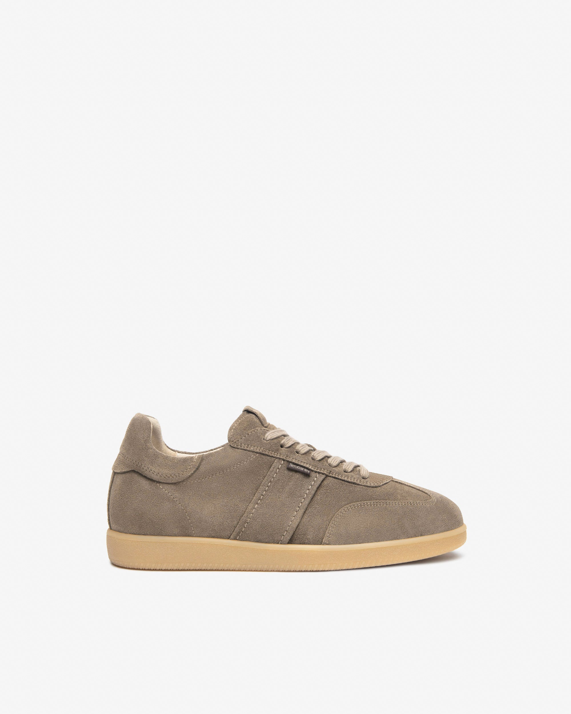  Baskets en daim pour hommes