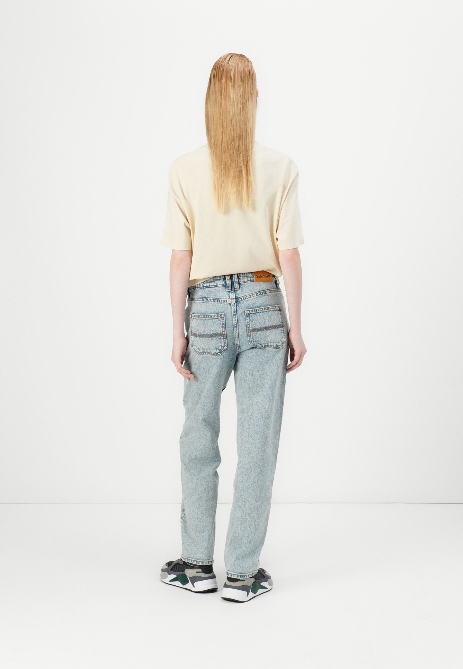 Timberland STRAIGHT PANTS LIGHT SHADE džinsai tiesaus kirpimo - mėlyna