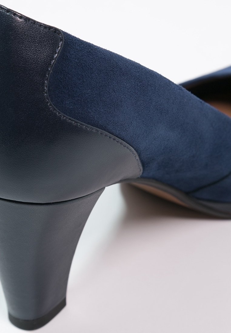 Clarks Classic Heels – dunkelblau