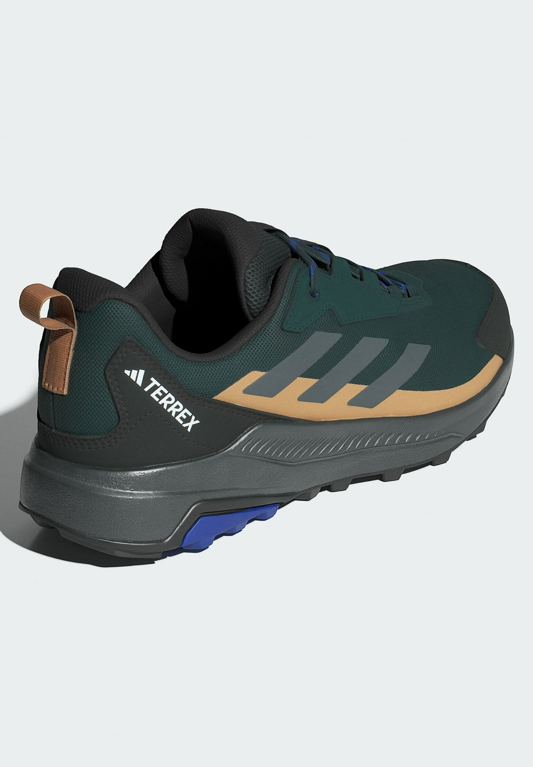 Scarpe da allenamento Adidas Terrex - grigio edera aurora, sei pezzi in cartone