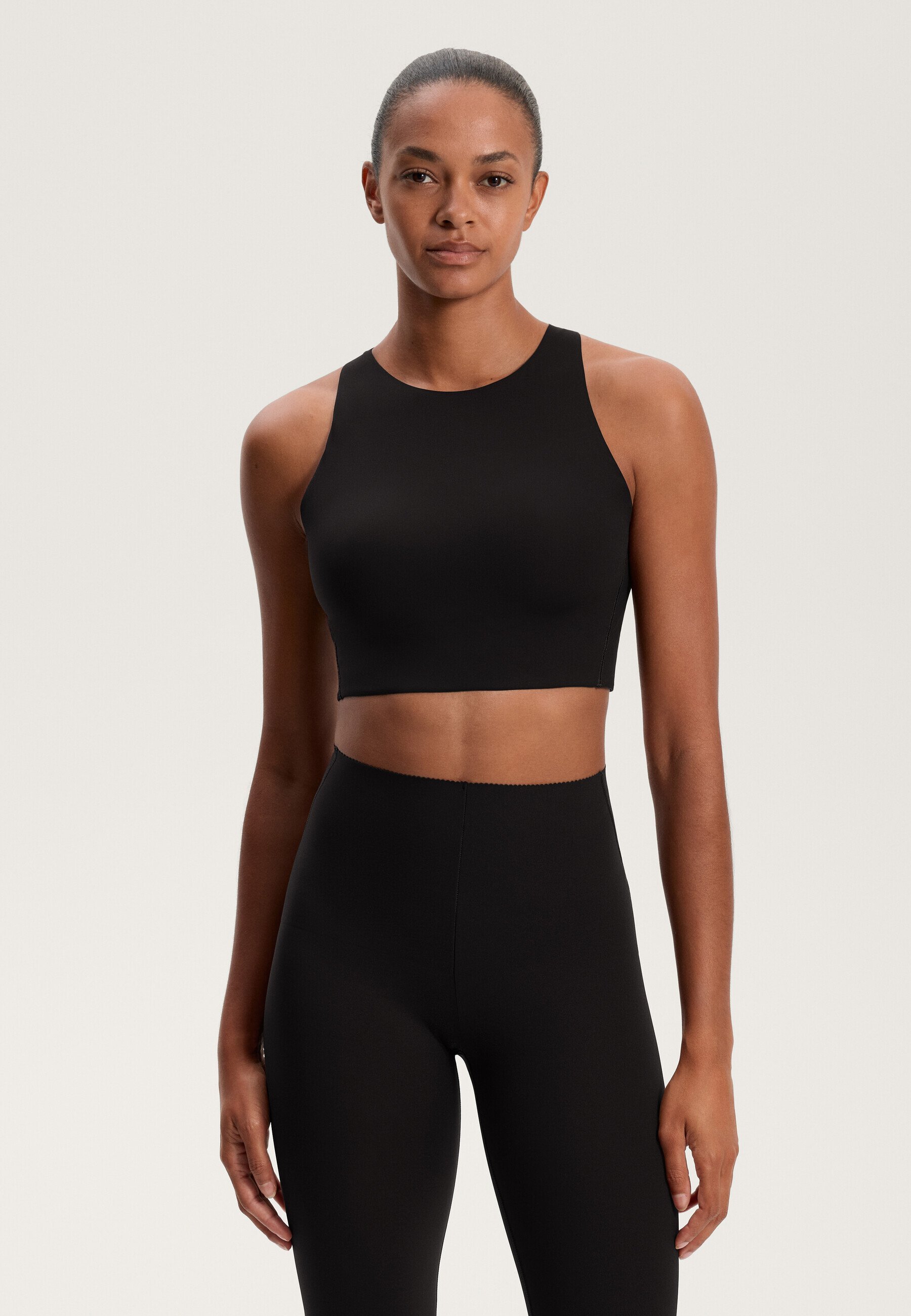 Soutien-gorge de sport à maintien moyen OYSHO LIGHT TOUCH - Noir