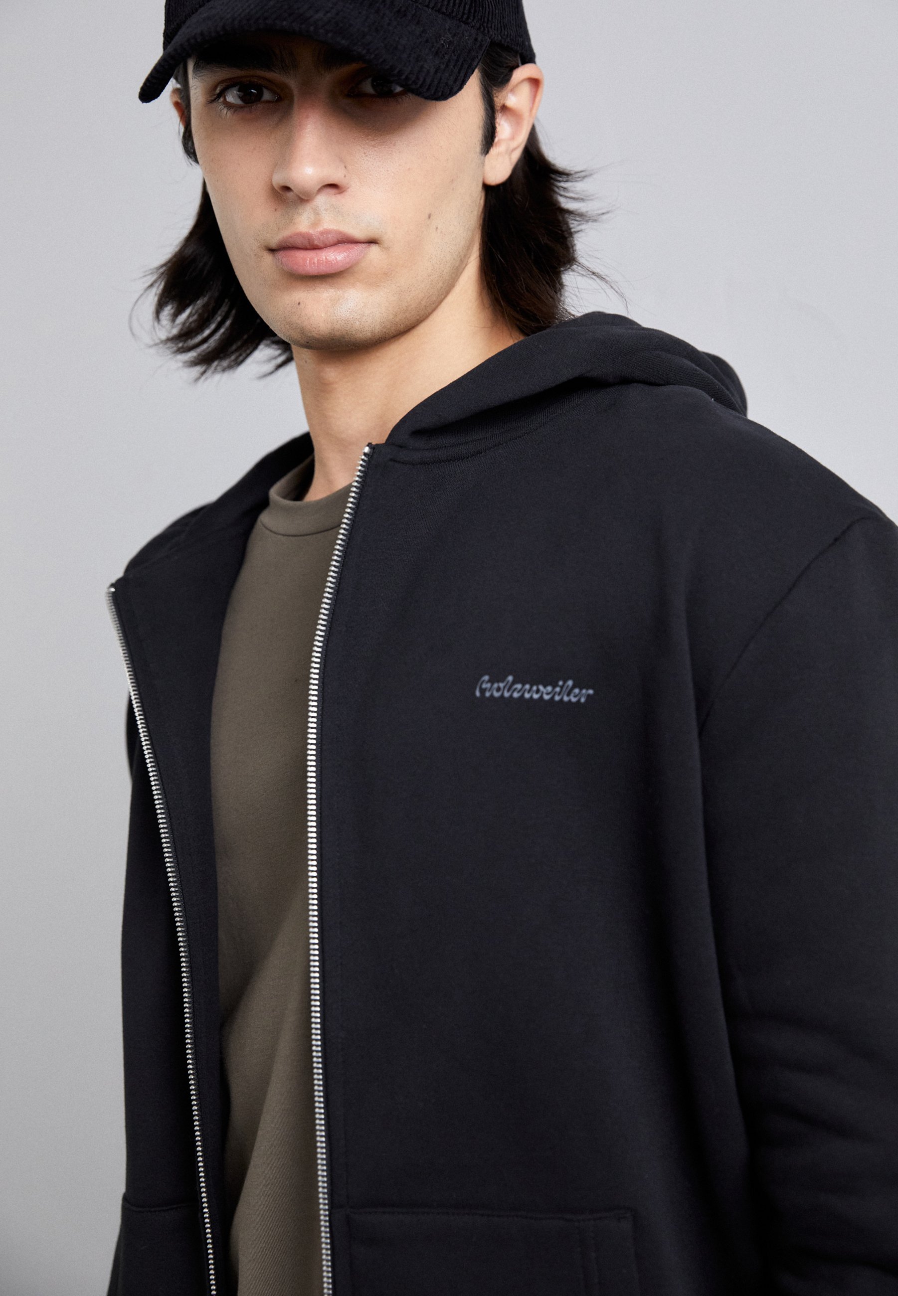 Felpa con cappuccio e zip Holzweiler REGULAR ZIP HOODIE - Felpa con zip - nera