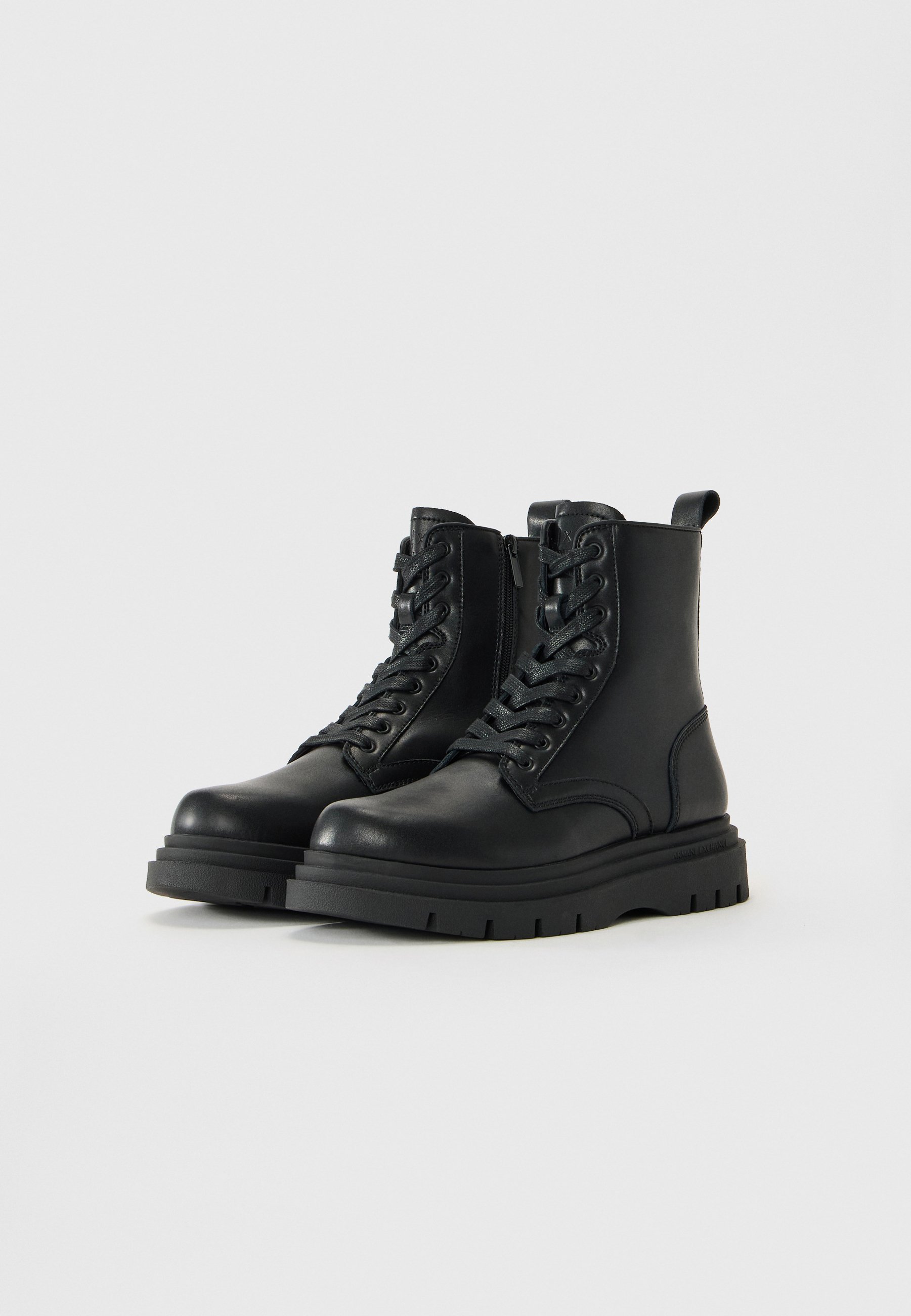 Armani Exchange Ankelstøvletter med snøring - svart