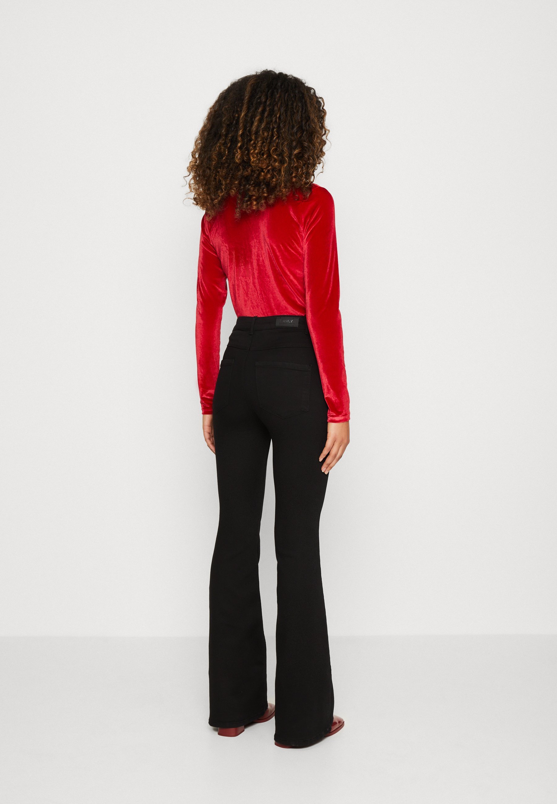 TYLKO ONLHELLA LIFE HIGH WAIST RETRO - Jeansy dzwony - czarny denim