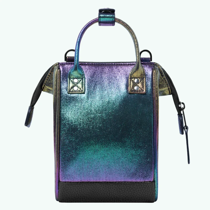 Nano adventurer Maui