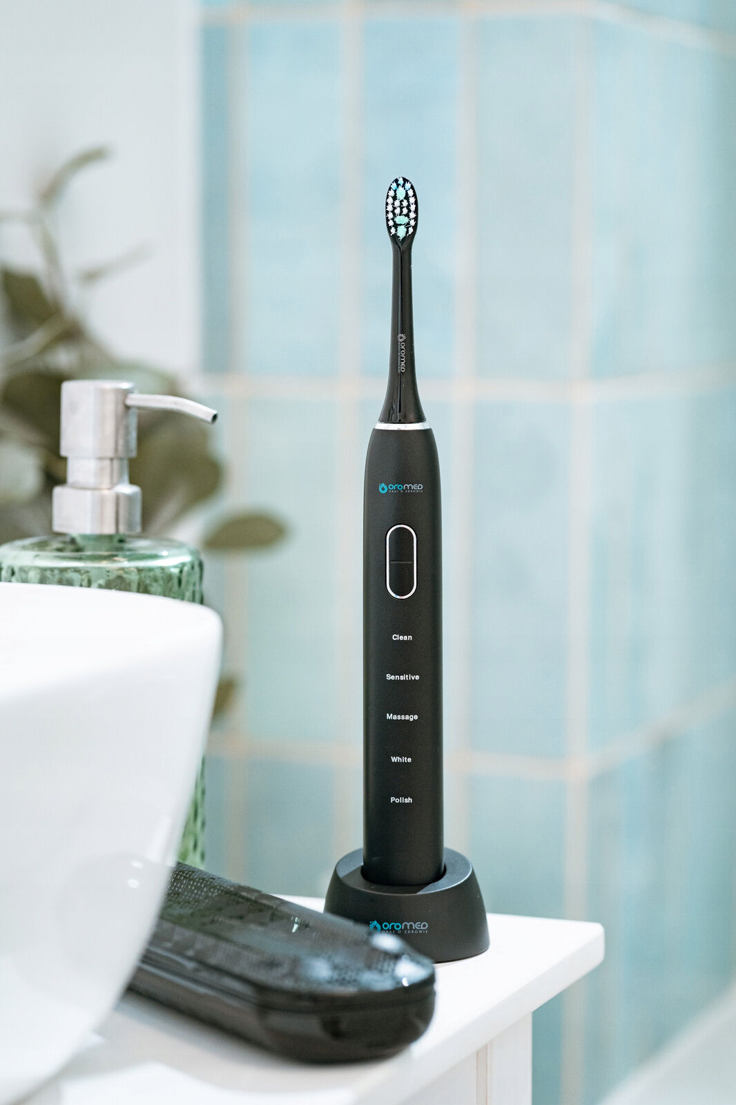 Oromed GOLD-BRUSH nero