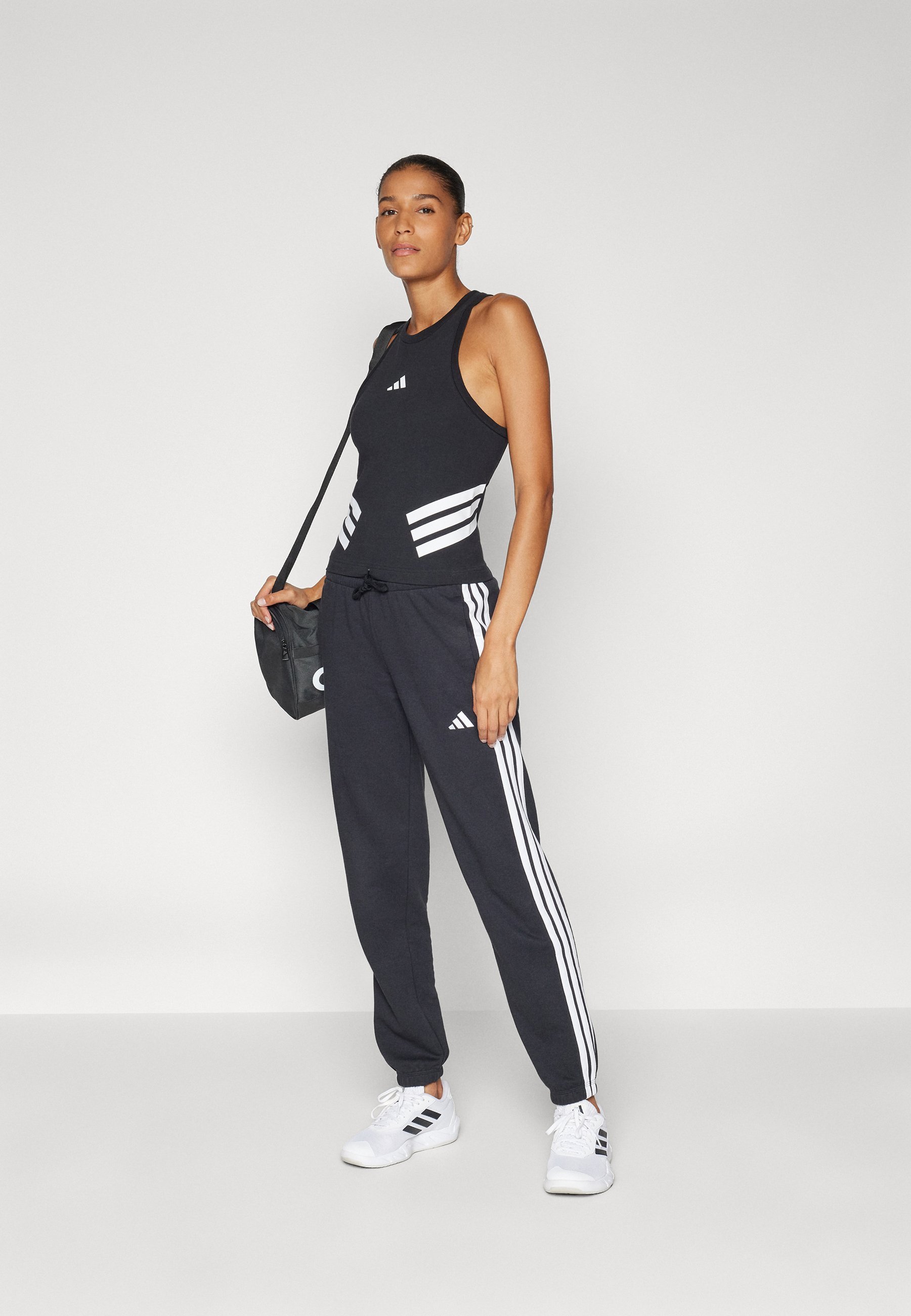 adidas Sportswear trainingsbroek - zwart/wit