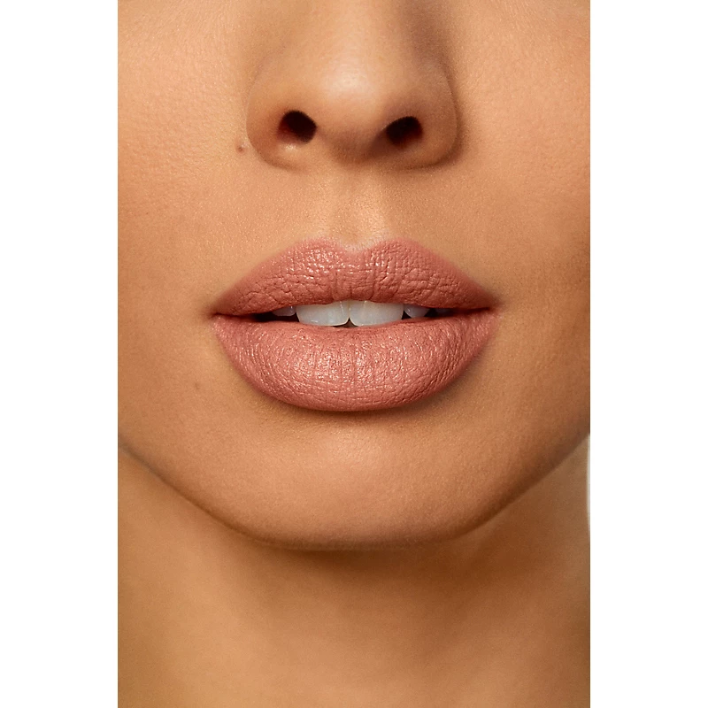 Rouge Essentiel Silky Crème ajakrúzs Nude Natural - Laura Mercier