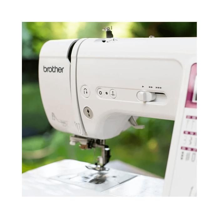 Máquina de coser - BROTHER - Innov-is A50 - 50 puntadas - Enhebrador automático de aguja - Blanca