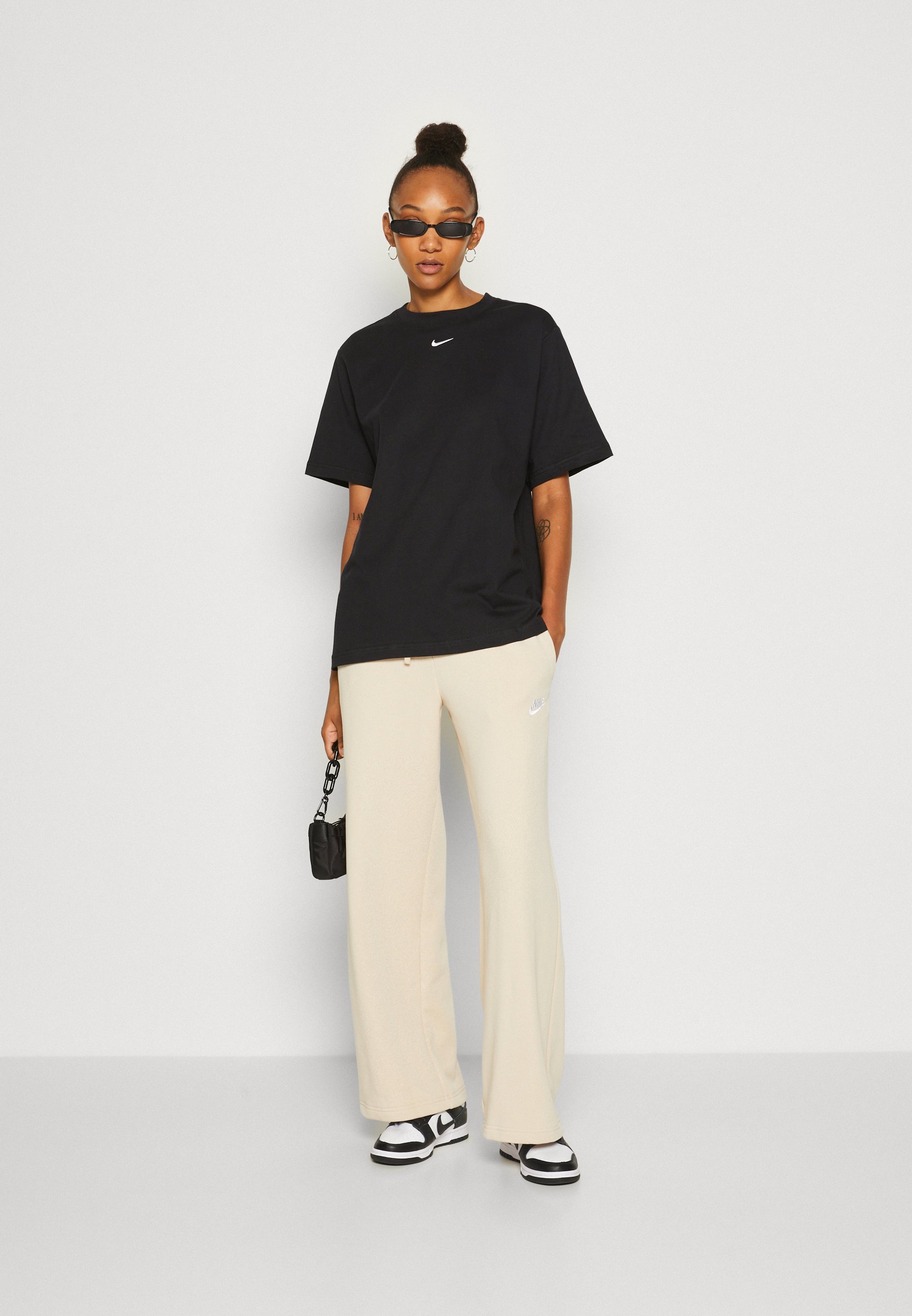 Nike Sportswear T-shirt - Basic T-shirt - zwart/wit