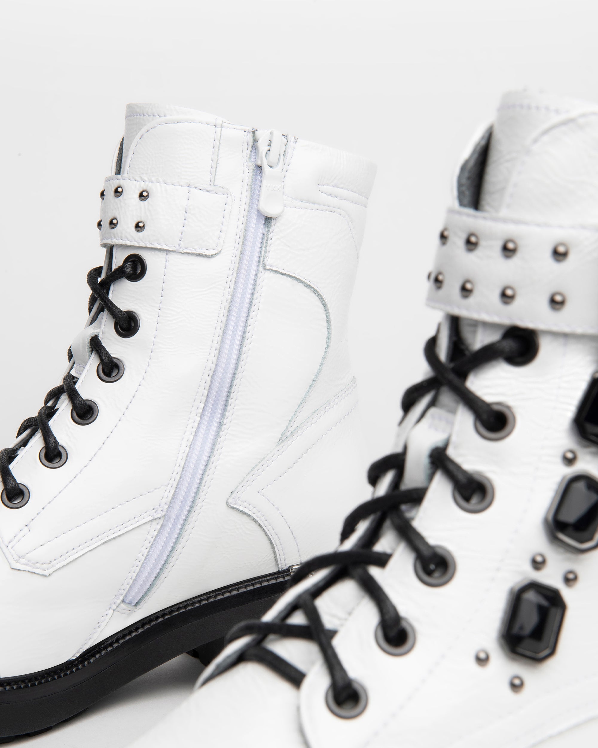  Damen-Amphibians aus Lackleder
