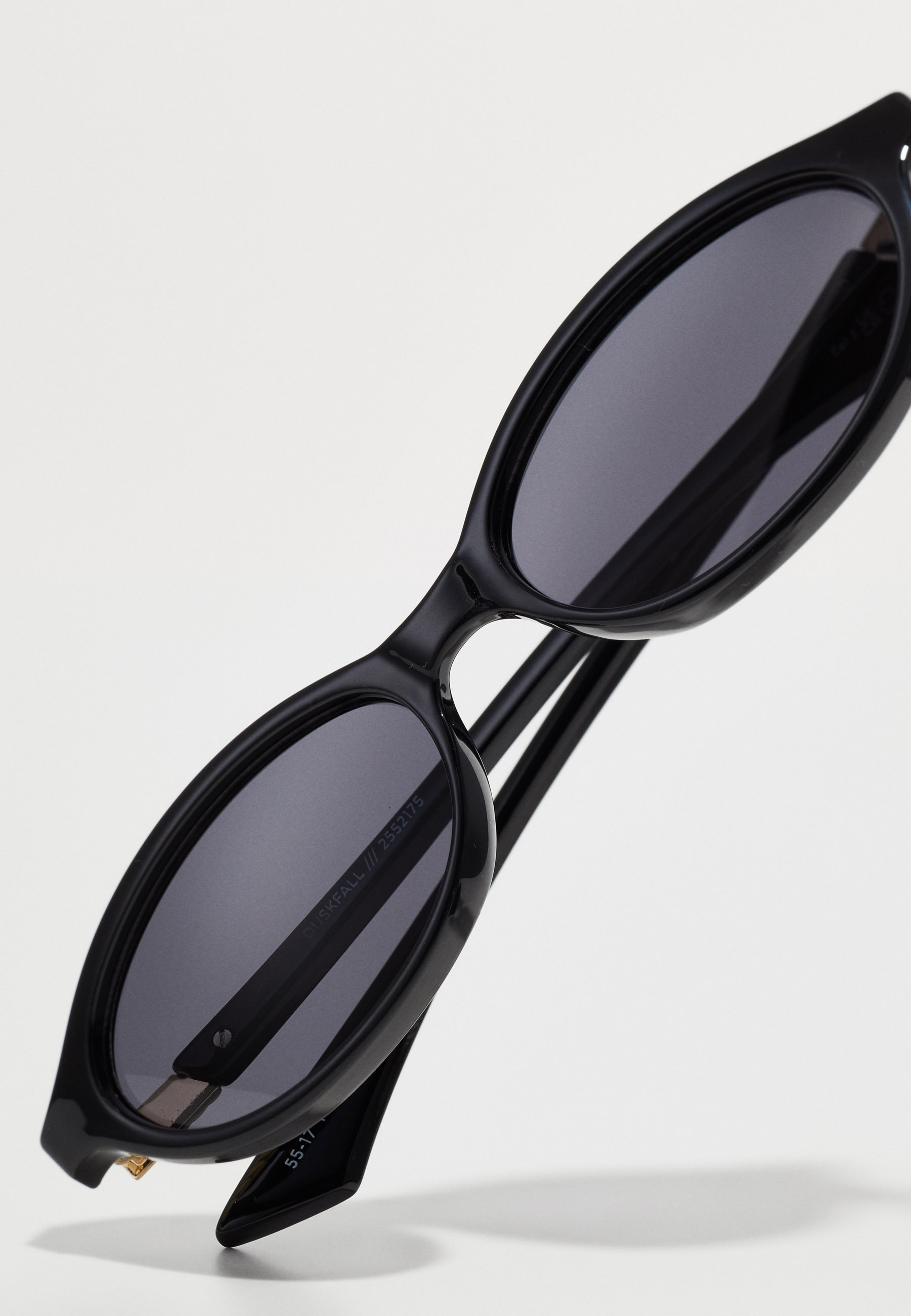 Lunettes de soleil Le Specs DUSKFALL - noires