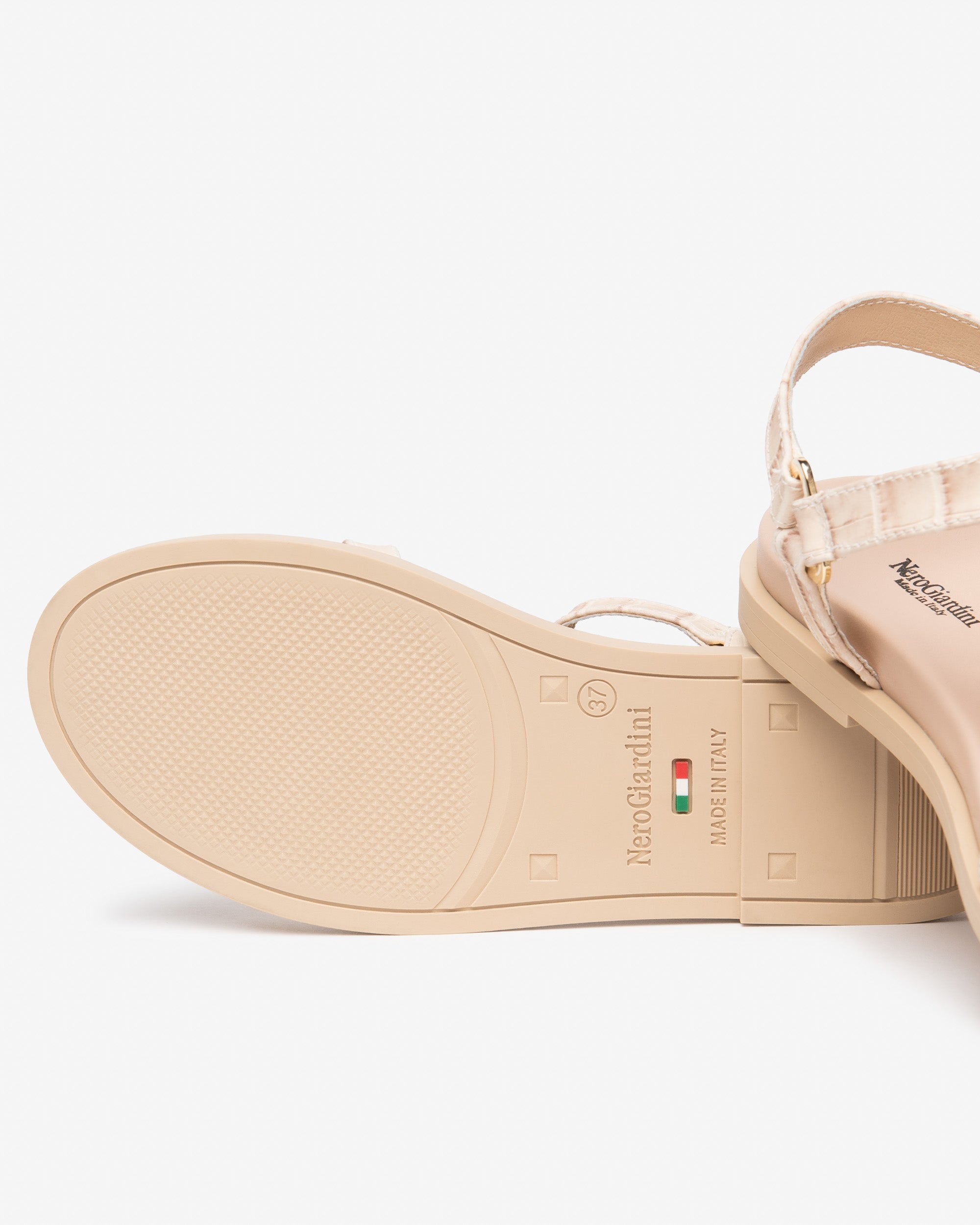  Damen-Ledersandalen