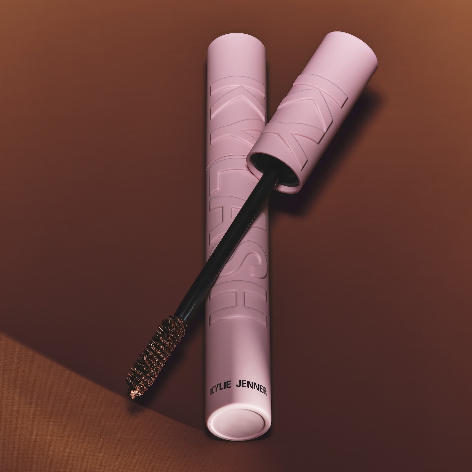KYLIE COSMETICS Kylash maskara za volumen - 12 ml