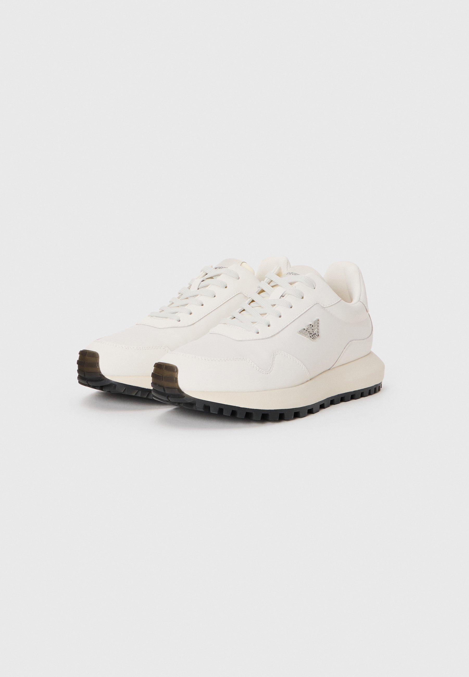 Baskets Emporio Armani - blanc cassé