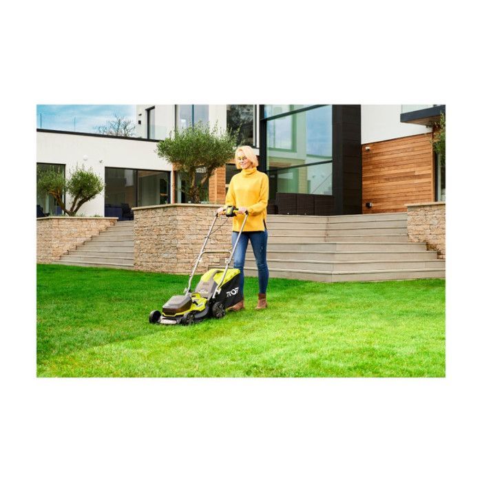 RYOBI - 36V HYBRID Push Mower (powered by 2 ONE+™ batteries) - 37cm cutting width + 2 x 5Ah batteries & charger - RY18LMH37A-250