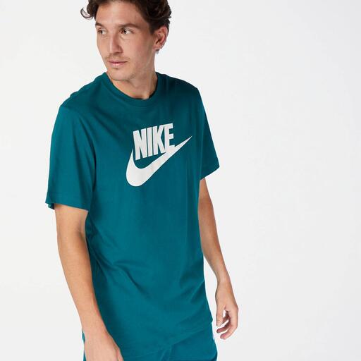  Nike Swoosh