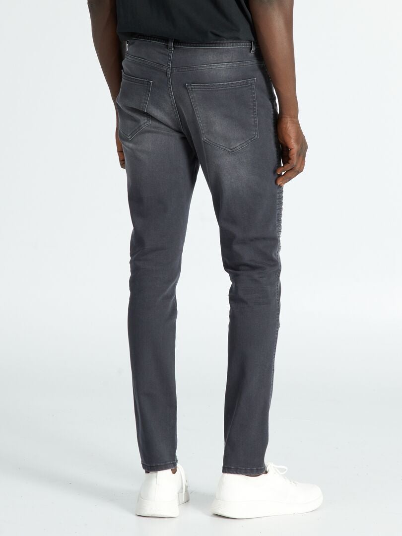 Calça jeans skinny estilo motociclista - PRETA