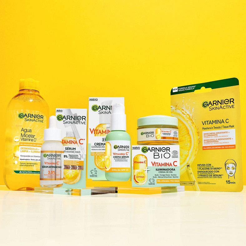 „Skin Active“ vitamino C kreminis serumas, skaistinantis nuo tamsių dėmių