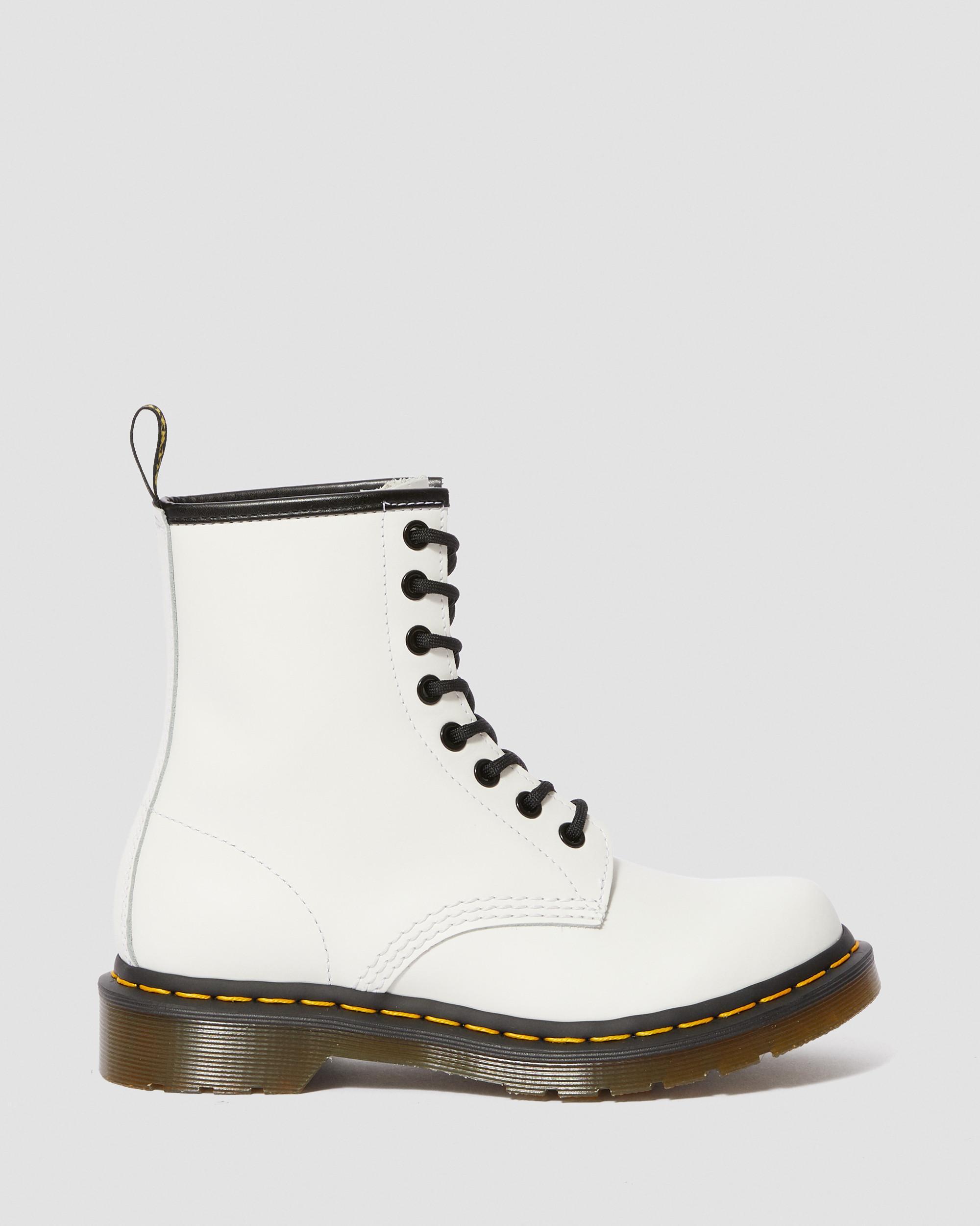 1460 Women's Smooth Leather Lace Up Boots