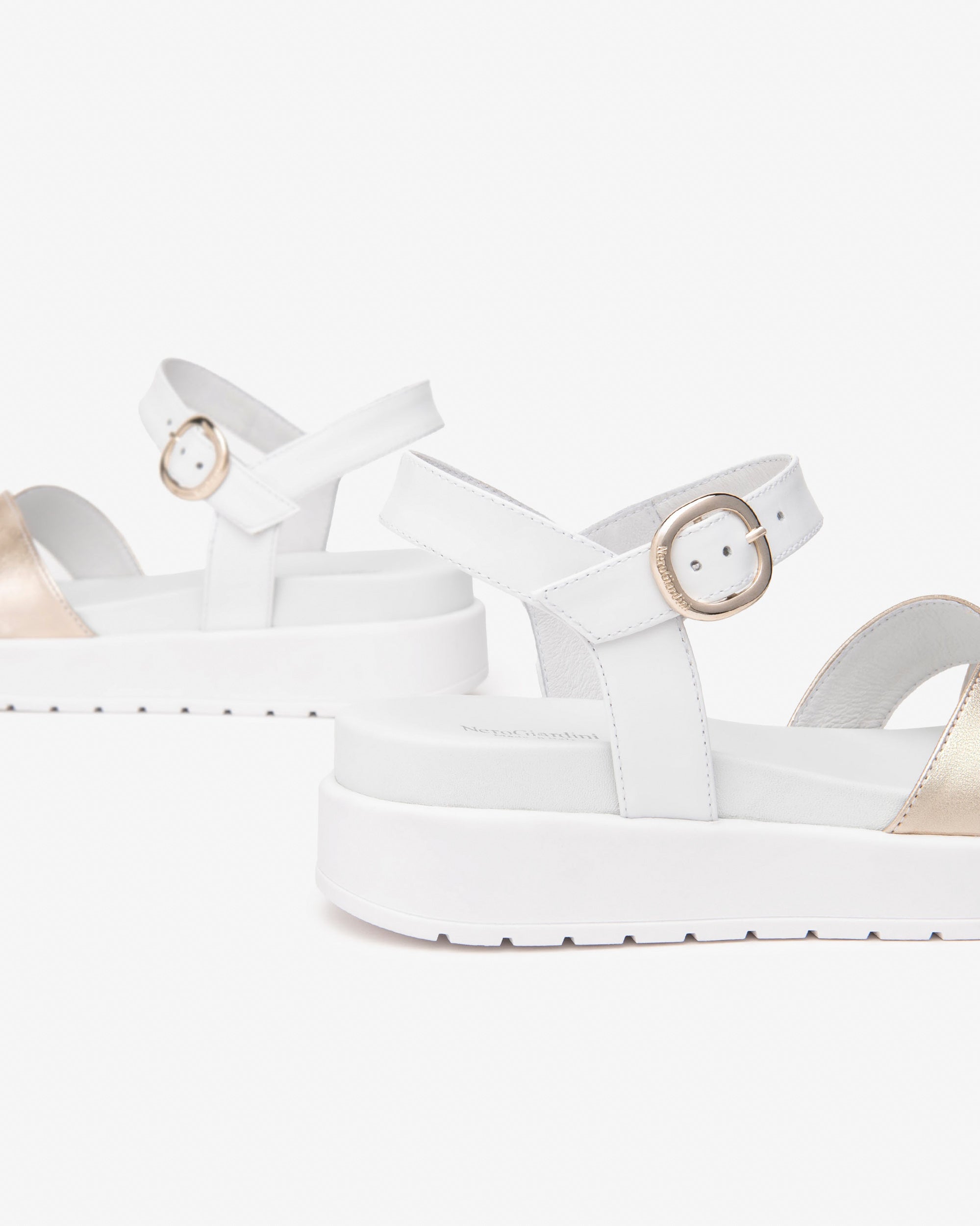  Damen-Ledersandalen