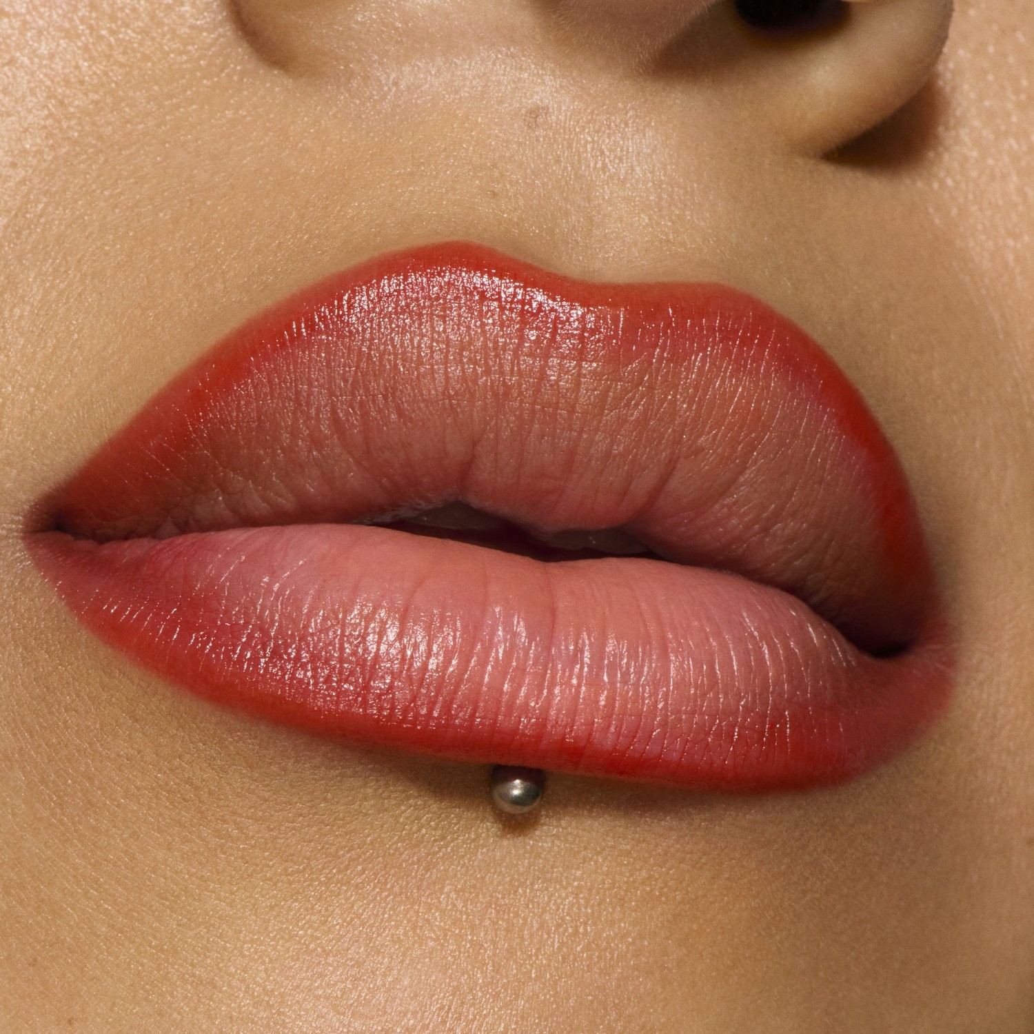 MAC Lipgloss lūpų blizgus akių kontūro pieštukas - 0,25 g