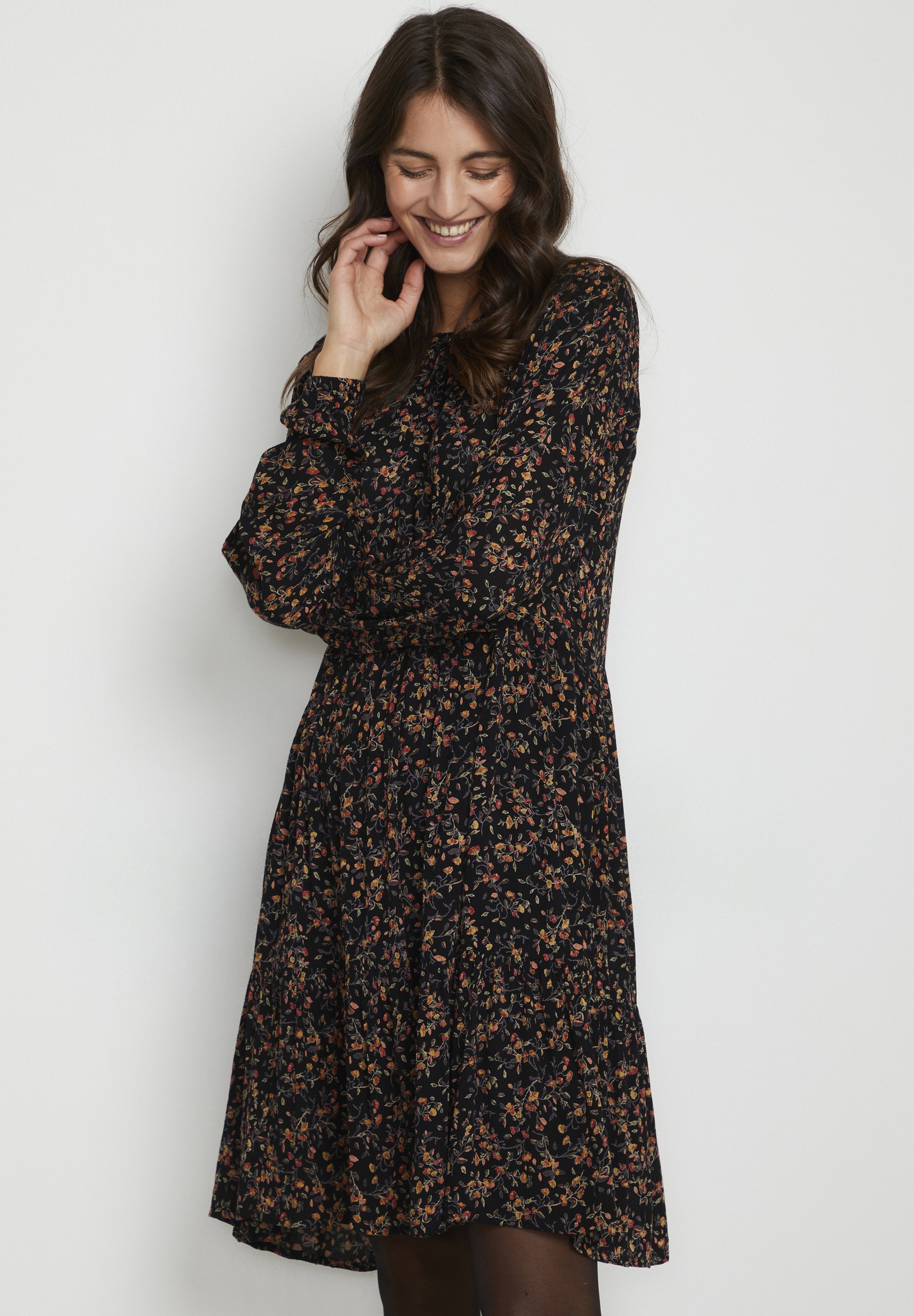 Kaffe AMBER - Robe-chemise - imprimé floral multicolore noir