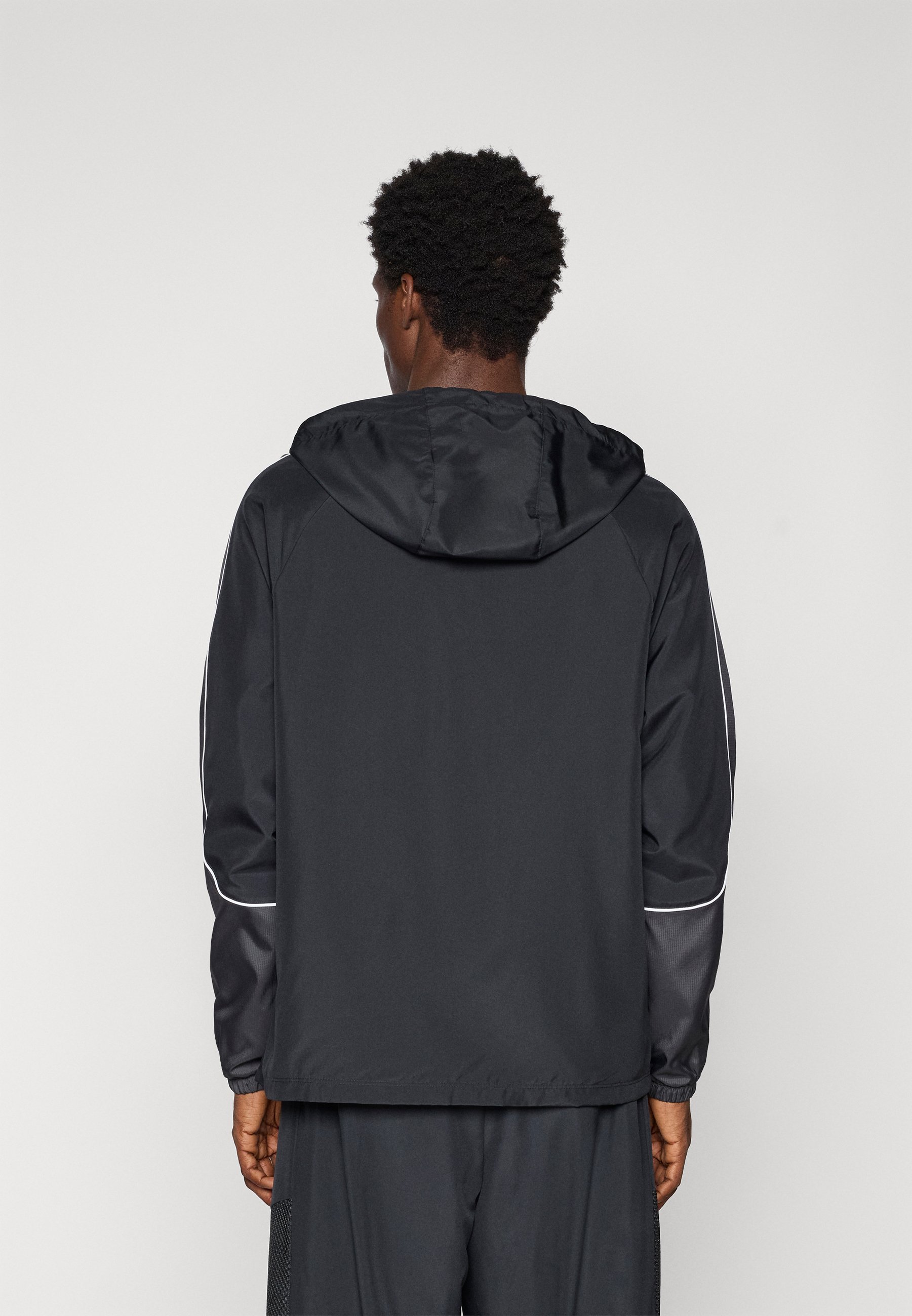 Jaqueta Nike Performance Training - preta/antracite/branca