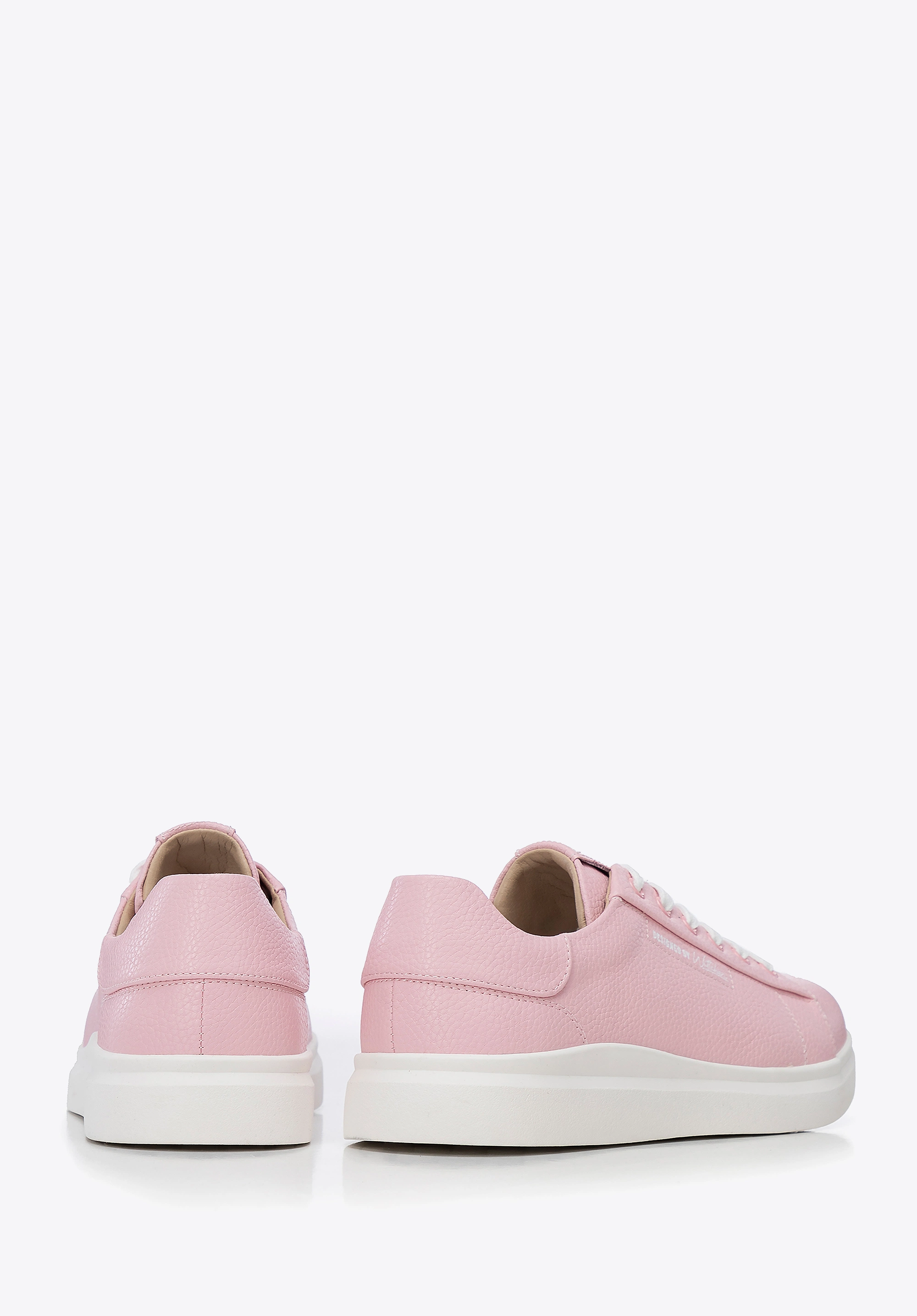 Damskie klasyczne sneakersy na platformie różowe